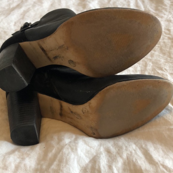 Lord & Taylor black leather booties - Picture 5 of 7